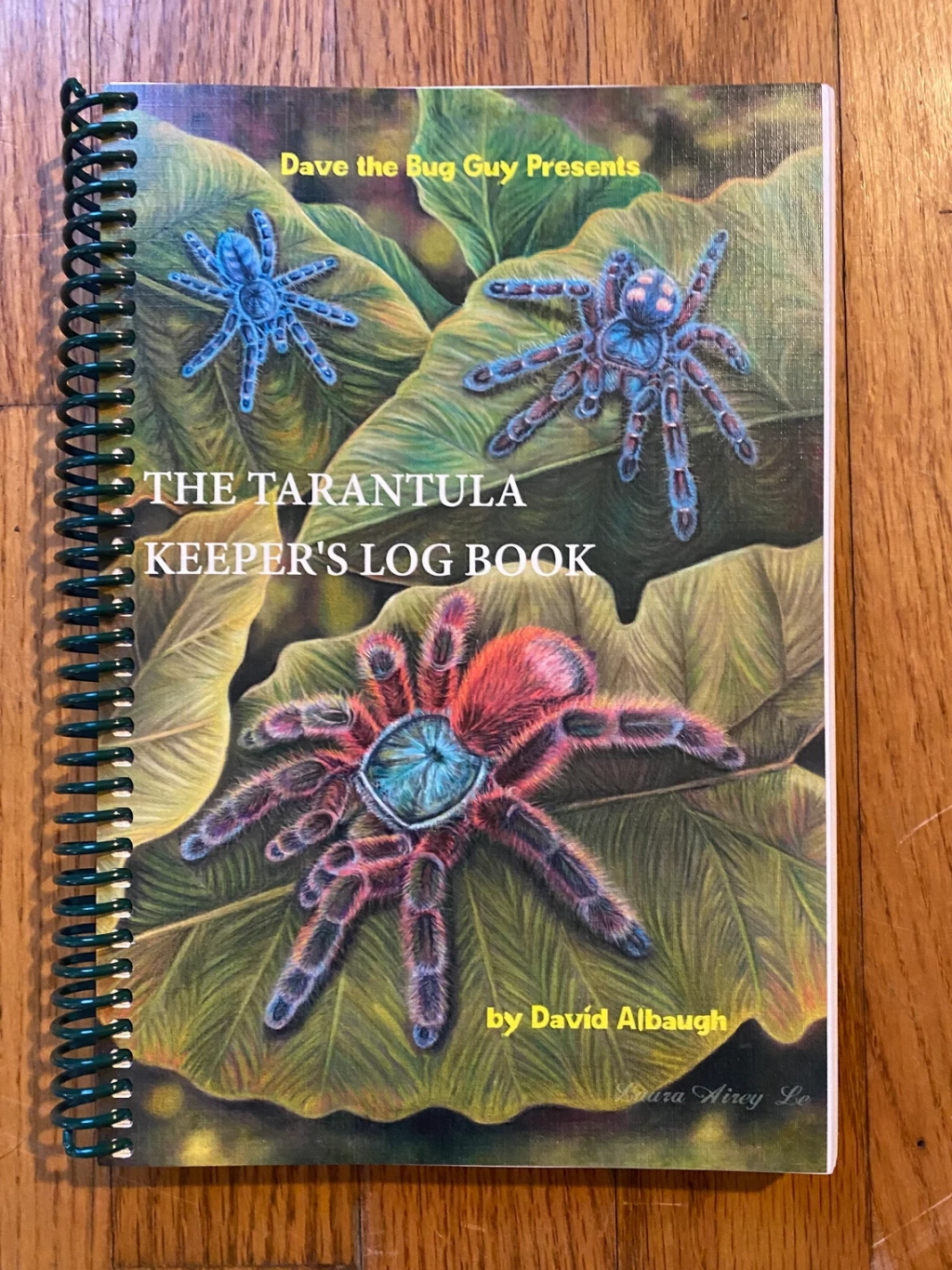 “The Tarantula Keeper’s Log Book”: The Perfect Gift for the Tarantula Enthusiast in Your Life!